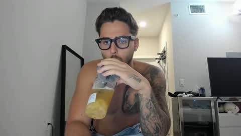 Zay lanez online show from 11-15-25, 03:37