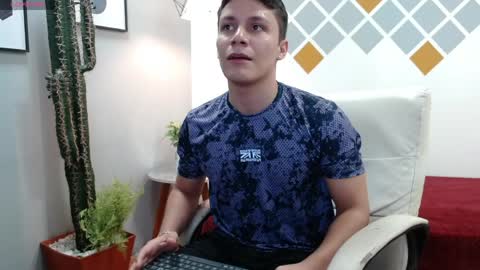 Snapshot of zayn_clausen chatting on 04-11-26, 06:01 zayn_clausen online show from 04-11-26, 06:01