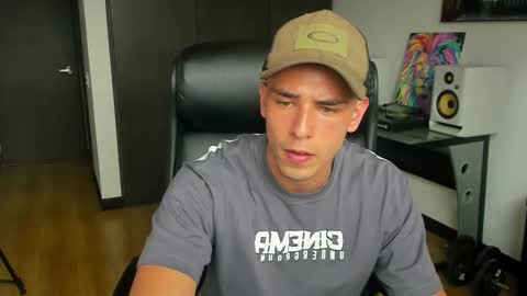 Zayn online show from 11-06-25, 08:10