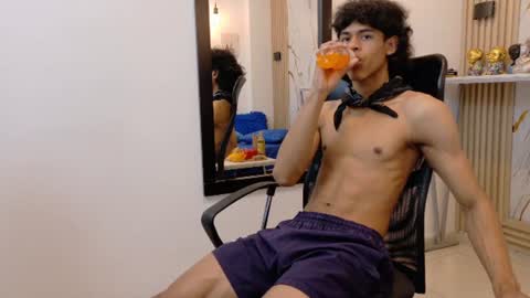 Snapshot of zayn_fox32 chatting on 08-05-26, 06:55 Zayn online show from 08-05-26, 06:55