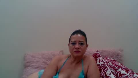 Snapshot of zebella02 chatting on 02-12-25, 05:58 zebella02 online show from 02-12-25, 05:58