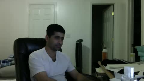 Snapshot of zee20241 chatting on 01-27-25, 03:26 zee20241 online show from 01-27-25, 03:26