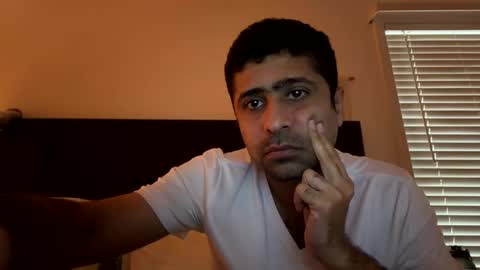 Snapshot of zee20241 chatting on 01-14-26, 02:12 zee20241 online show from 01-14-26, 02:12