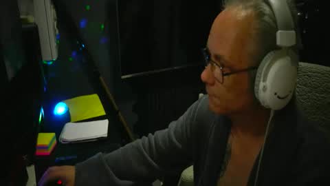 Mike online show from 05-10-26, 06:29