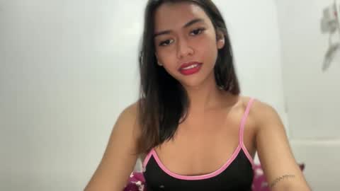 Snapshot of zeethefucker69 chatting on 02-15-26, 08:16 Zo online show from 02-15-26, 08:16