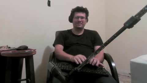 Snapshot of zehdolandia chatting on 11-25-25, 07:03 pervboy online show from 11-25-25, 07:03