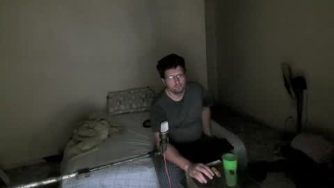 Snapshot of zehdolandia chatting on 11-29-25, 11:19 pervboy online show from 11-29-25, 11:19