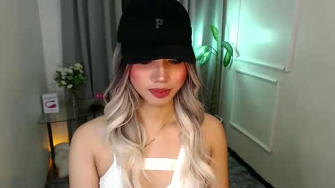 zelainalovetocum online show from 02-14-25, 02:18