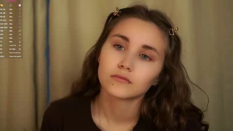 Emilia online show from 11-04-25, 01:27