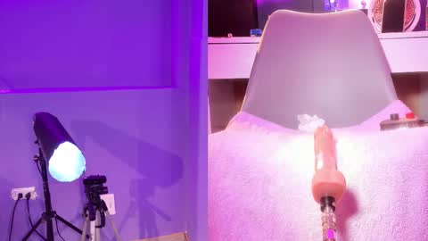 Snapshot of zendayagreey chatting on 01-08-26, 07:05 Zendaya online show from 01-08-26, 07:05