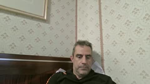 Snapshot of zenikk chatting on 10-05-25, 01:20 zenikk online show from 10-05-25, 01:20