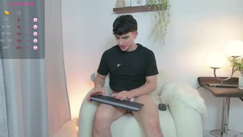 Zenn online show from 03-04-25, 09:22