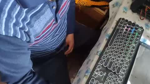 Snapshot of zenonsex chatting on 03-20-26, 04:23 zenonsex online show from 03-20-26, 04:23