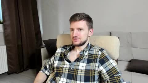 Snapshot of zepanl chatting on 03-09-26, 09:02 Andrew online show from 03-09-26, 09:02