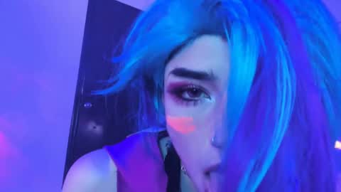    online show from 03-09-25, 03:16