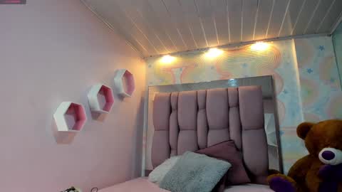 Snapshot of zephyra_angels1 chatting on 01-17-25, 01:03 ZEPHYRA ANGELS online show from 01-17-25, 01:03