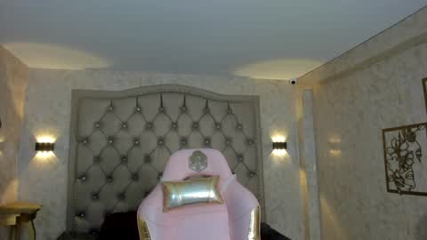 Snapshot of zephyra_angels1 chatting on 01-20-25, 04:34 ZEPHYRA ANGELS online show from 01-20-25, 04:34