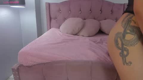 Snapshot of zephyra_angels1 chatting on 02-20-25, 04:50 ZEPHYRA ANGELS online show from 02-20-25, 04:50