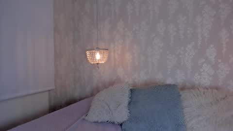 Snapshot of zephyra_angels1 chatting on 09-10-25, 04:12 ZEPHYRA ANGELS online show from 09-10-25, 04:12