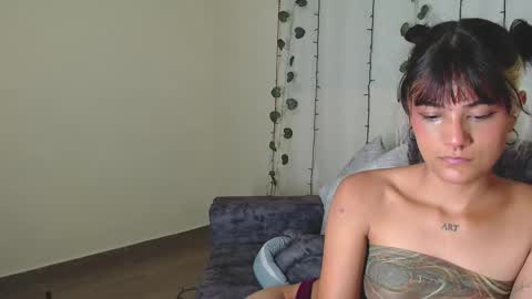 Snapshot of zero__o chatting on 02-12-25, 11:18 ZERO online show from 02-12-25, 11:18