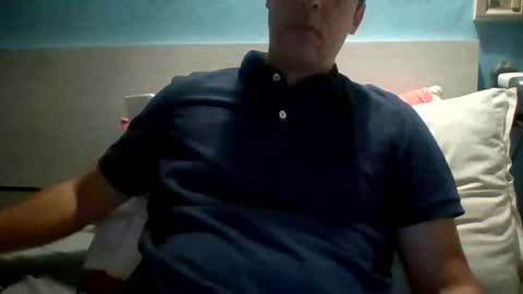 zeus online show from 10-15-25, 05:18