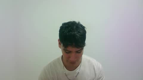 zeus_183 online show from 09-30-25, 12:26