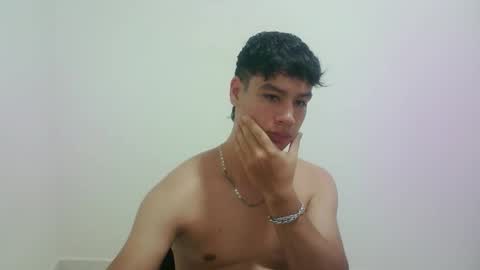 zeus_183 online show from 10-02-25, 11:23