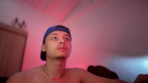 Snapshot of zeusjeff chatting on 05-28-26, 01:03 zeus online show from 05-28-26, 01:03