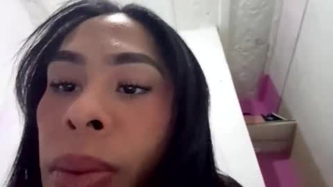 Snapshot of zeuss_x chatting on 04-29-26, 07:53 Aisha Alejandra Rosse Deus online show from 04-29-26, 07:53