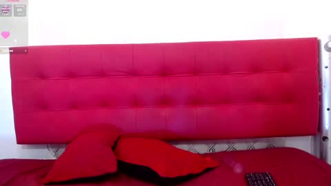 ZHAMIRA  ANDRES online show from 02-20-25, 11:54