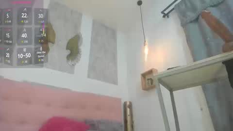 ZHAMIRA  ANDRES online show from 09-11-25, 10:10