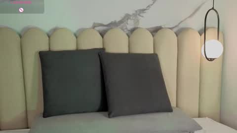 Snapshot of zhara_lenoire chatting on 02-25-26, 07:23 Zhara online show from 02-25-26, 07:23