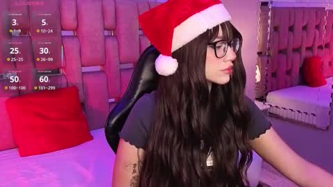 Zhara  online show from 12-17-25, 01:06