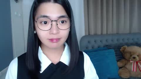 Snapshot of zhaviahale chatting on 09-18-25, 06:48 im your lovely zhaviabigcock here online show from 09-18-25, 06:48