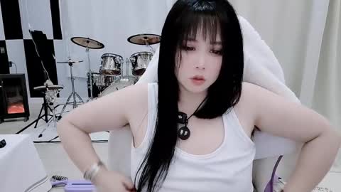 zhen online show from 04-15-26, 09:26