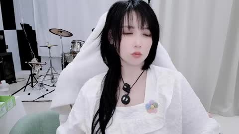 zhen online show from 05-18-26, 01:39