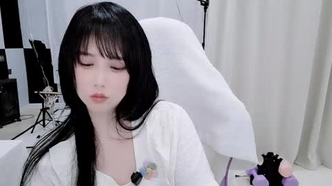 zhen online show from 05-19-26, 02:56