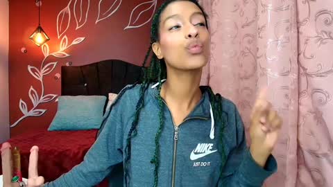 Zia Green online show from 01-13-25, 12:13