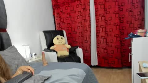 ziataylor online show from 03-06-25, 01:37