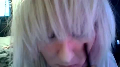 Snapshot of zielloos chatting on 12-29-24, 07:53 Zielloos online show from 12-29-24, 07:53