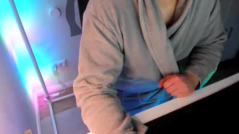 Snapshot of ziemlichflutschig chatting on 02-05-26, 08:35 ziemlichflutschig online show from 02-05-26, 08:35