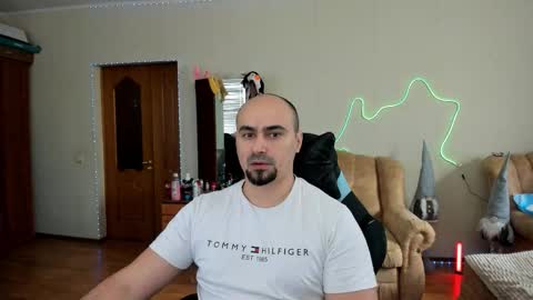 Ziesh online show from 02-11-26, 11:04