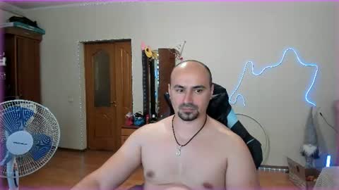 Snapshot of ziesh chatting on 06-20-26, 08:28 Ziesh online show from 06-20-26, 08:28