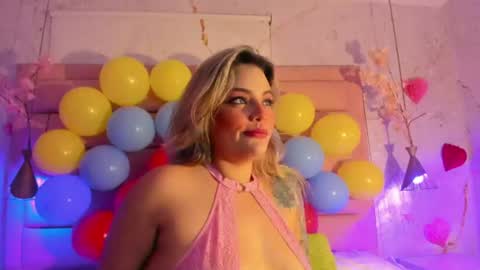 Snapshot of zihaadams_ chatting on 06-12-26, 04:00 zihaadams_ online show from 06-12-26, 04:00