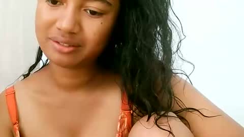 elly online show from 05-06-26, 05:57
