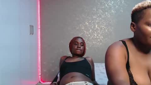 Snapshot of zinadine_ chatting on 02-21-26, 05:58 Zinadine online show from 02-21-26, 05:58