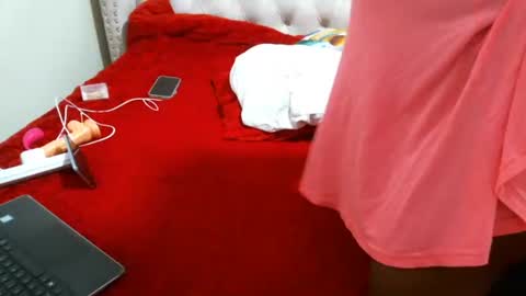 Snapshot of zindzi chatting on 06-11-26, 02:53 Miss Zindzi online show from 06-11-26, 02:53