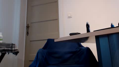Snapshot of ziustefaninu chatting on 09-17-25, 12:51 stefano online show from 09-17-25, 12:51