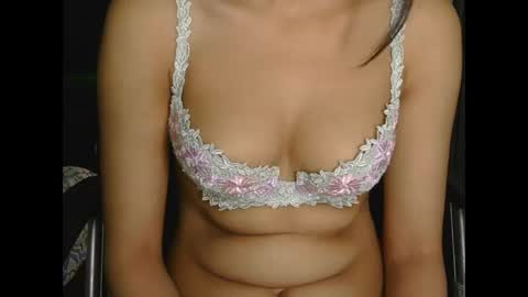 Snapshot of ziyaa_1 chatting on 11-24-25, 03:50 Ziyaa online show from 11-24-25, 03:50