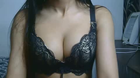 Snapshot of ziyaa_1 chatting on 02-25-26, 04:22 Ziyaa online show from 02-25-26, 04:22